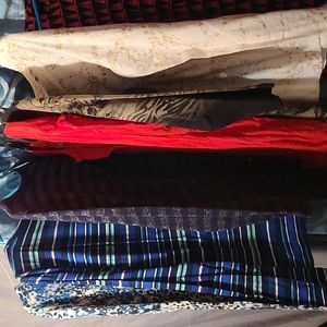 7 piece medium womens shirt lot gap,st. Johns bay,talbot,Laura scott,and more